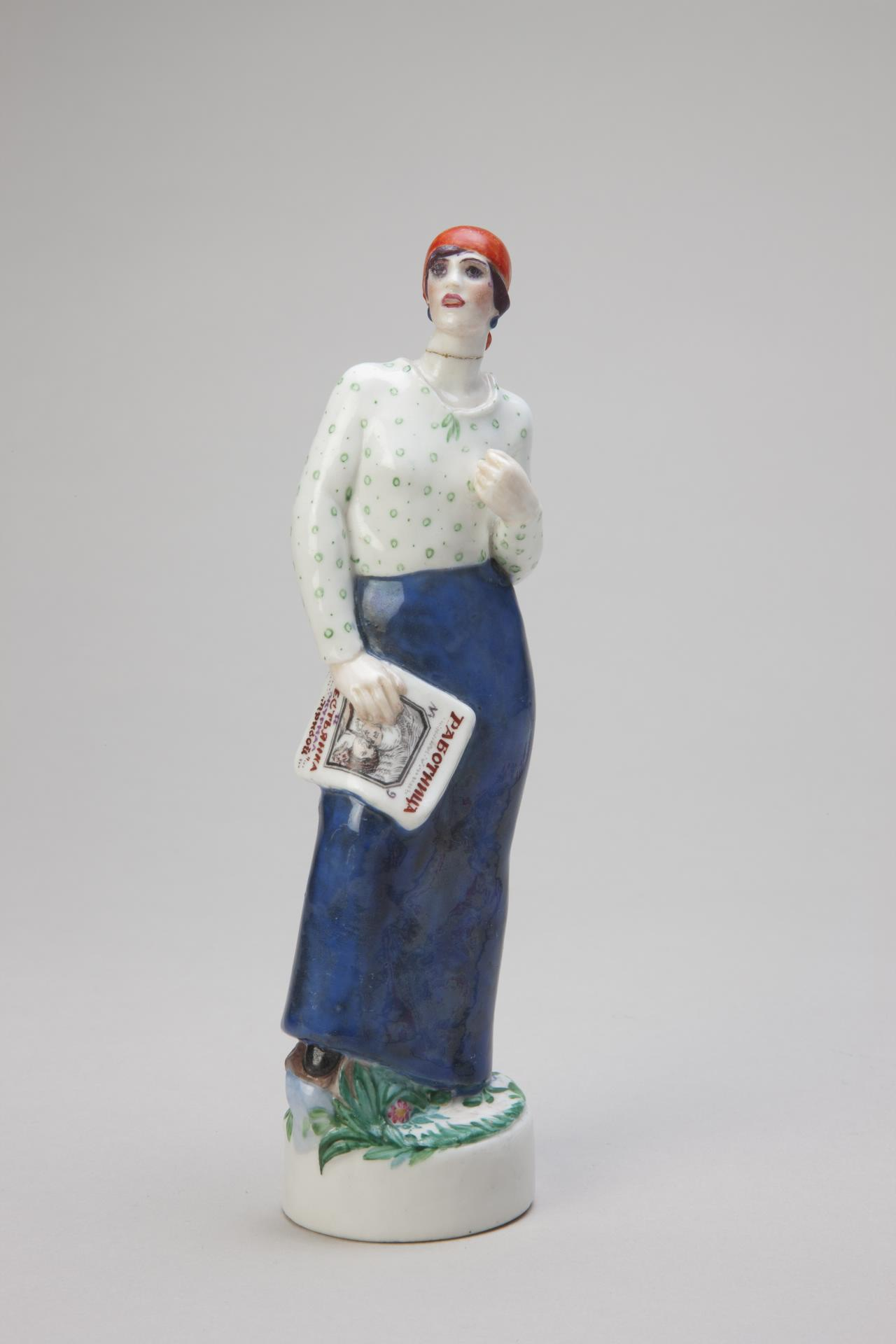 Скульптура «Работница». Автор модели: Данько Наталия Яковлевна, автор росписи: Данько Елена Яковлевна, 1924 год