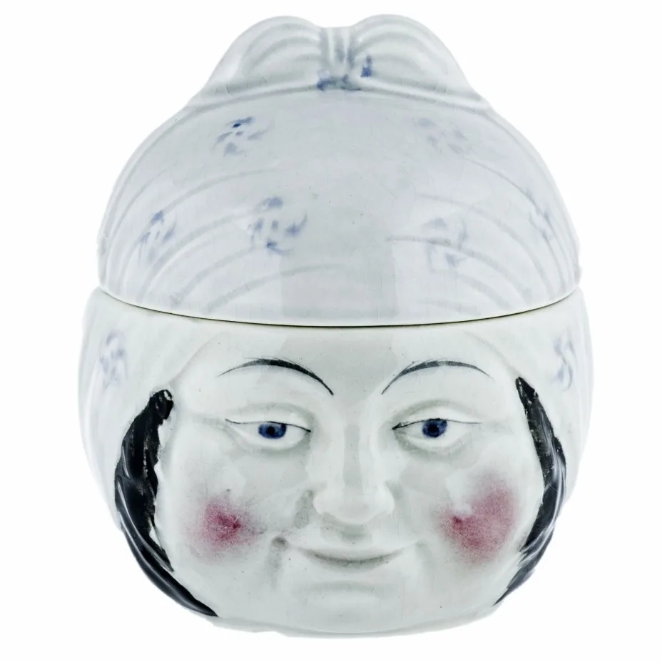 Фигурная маслёнка