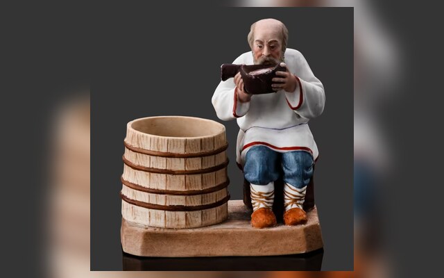 «Крестьянин, пьющий воду из ковша», фабрика Гарднера