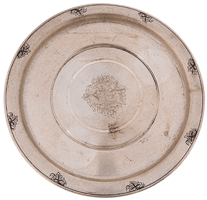 Серебряные подносы