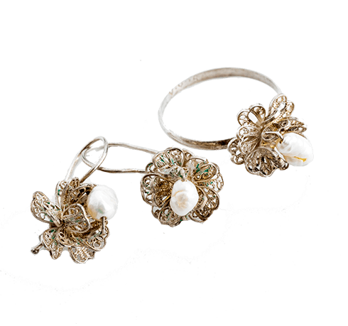 Набор изделий из жемчуга